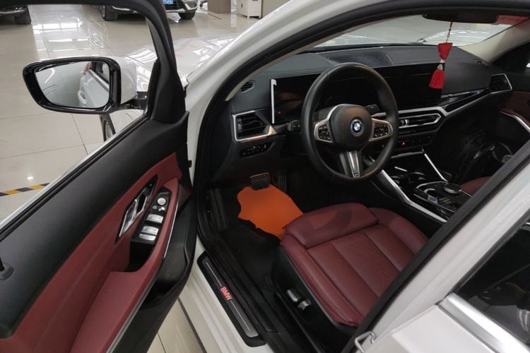 Used BMW i3 2022 eDrive 35 L Driver Seat