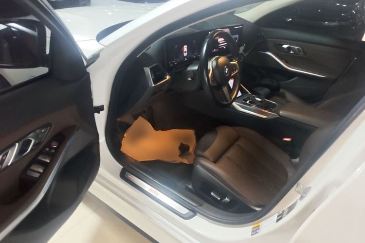 Used BMW i3 2022 eDrive 35 L Driver Seat