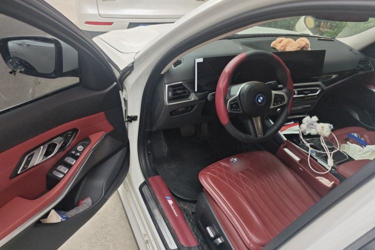 Used BMW i3 2022 eDrive 35 L Driver Seat