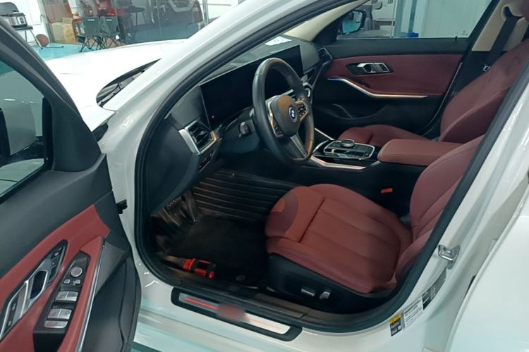 Used BMW i3 2022 eDrive 35 L Driver Seat