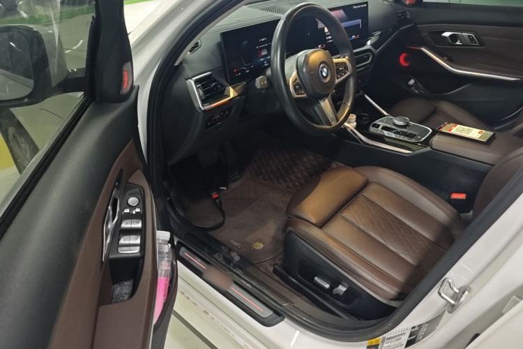 Used BMW i3 2022 eDrive 35 L Driver Seat