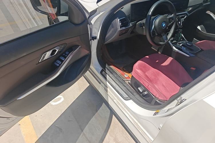Used BMW i3 2022 eDrive 35 L Driver Seat