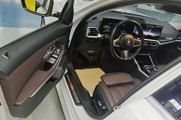 Used BMW i3 2022 eDrive 35 L Driver Seat