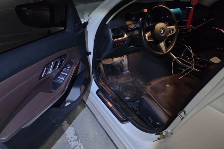 Used BMW i3 2022 eDrive 35 L Driver Seat