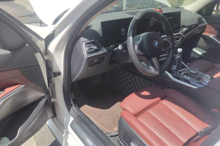 Used BMW i3 2022 eDrive 35 L Driver Seat