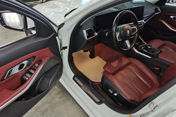 Used BMW i3 2022 eDrive 35 L Driver Seat