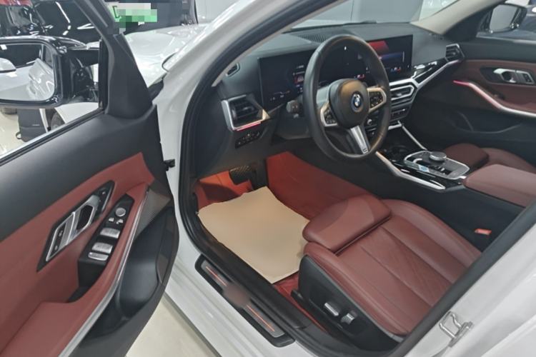 Used BMW i3 2022 eDrive 35 L Driver Seat