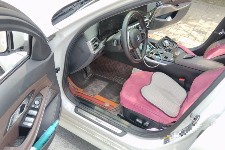 Used BMW i3 2022 eDrive 35 L Driver Seat