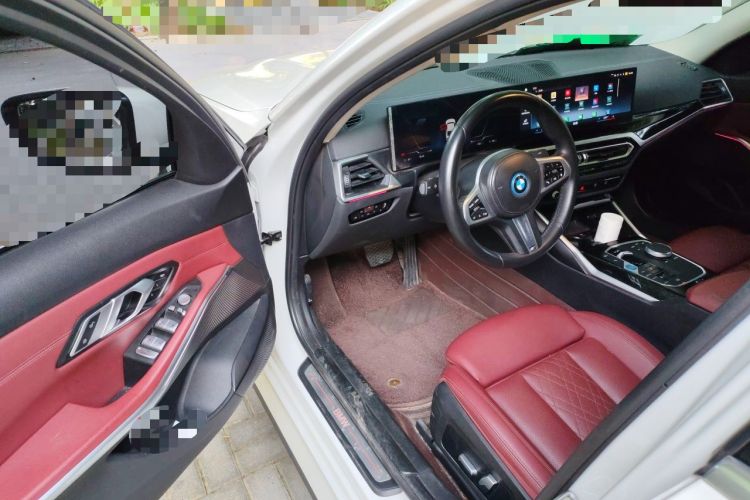 Used BMW i3 2022 eDrive 35 L Driver Seat