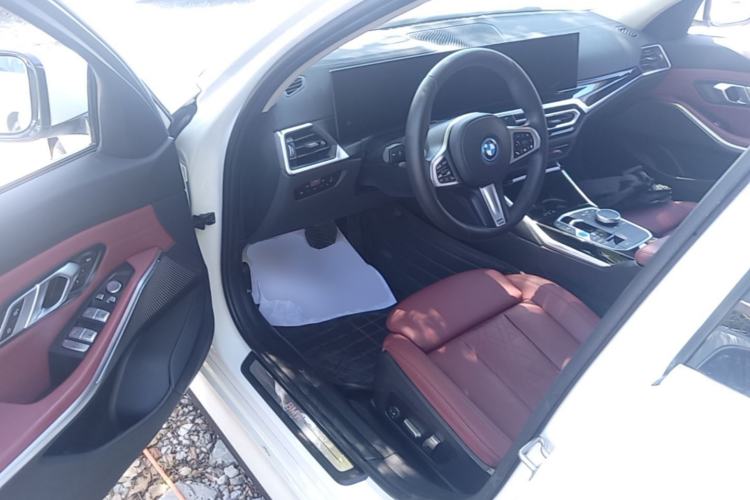 Used BMW i3 2022 eDrive 35 L Driver Seat