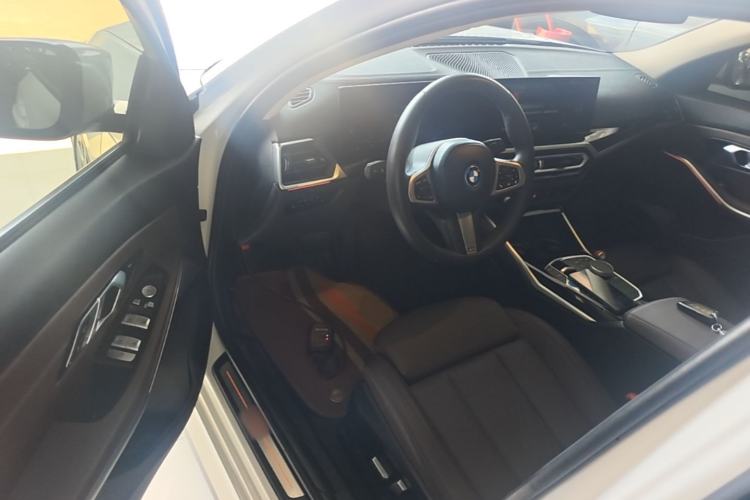 Used BMW i3 2022 eDrive 35 L Driver Seat