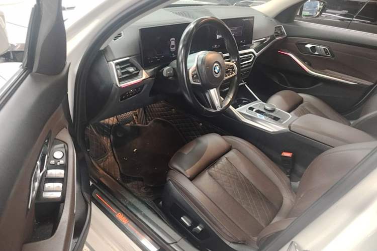 Used BMW i3 2022 eDrive 35 L Driver Seat