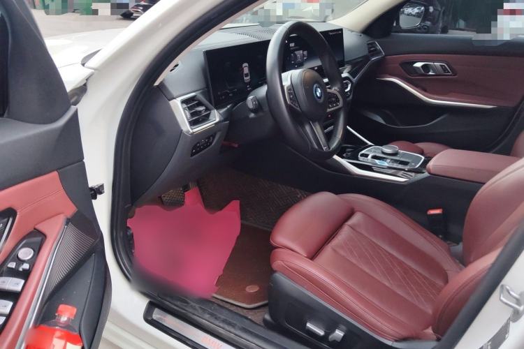 Used BMW i3 2022 eDrive 35 L Driver Seat
