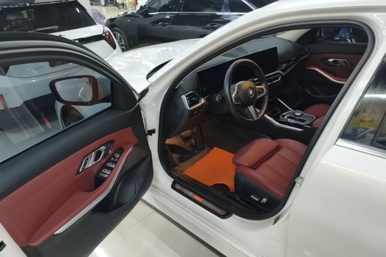 Used BMW i3 2022 eDrive 35 L Driver Seat