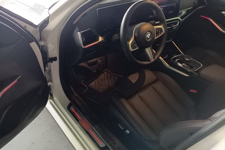 Used BMW i3 2022 eDrive 35 L Driver Seat
