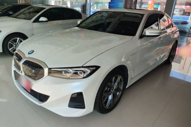 Ojetý BMW i3 2022 eDrive 35 L