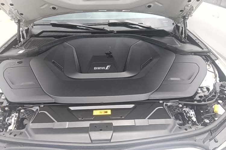 Used BMW i3 2022 eDrive 35 L Engine Bay