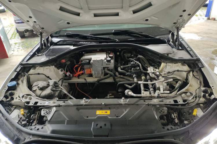 Used BMW i3 2022 eDrive 35 L Engine Bay