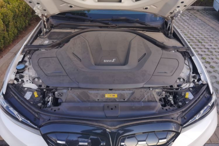 Used BMW i3 2022 eDrive 35 L Engine Bay