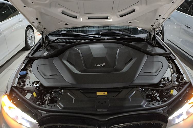 Used BMW i3 2022 eDrive 35 L Engine Bay