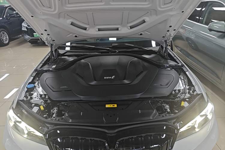 Used BMW i3 2022 eDrive 35 L Engine Bay