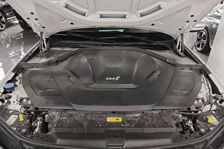 Used BMW i3 2022 eDrive 35 L Engine Bay
