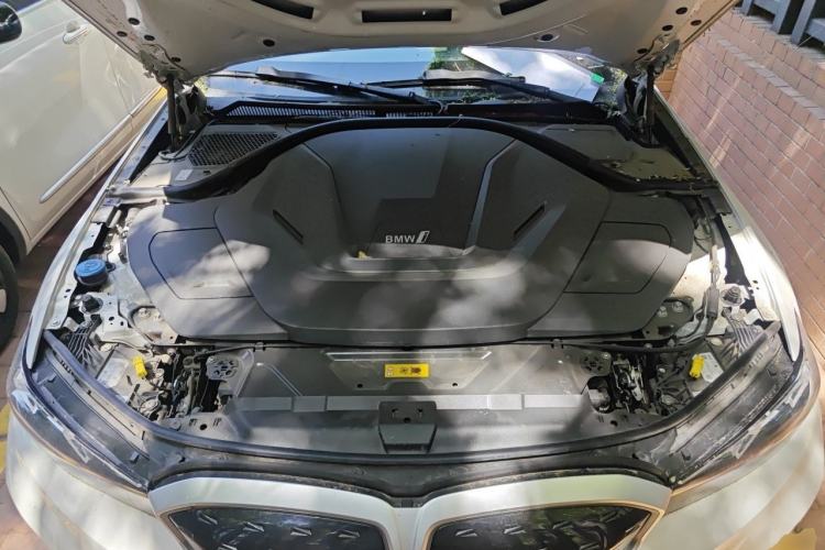 Used BMW i3 2022 eDrive 35 L Engine Bay