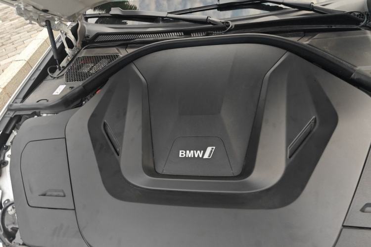 Used BMW i3 2022 eDrive 35 L Engine Bay