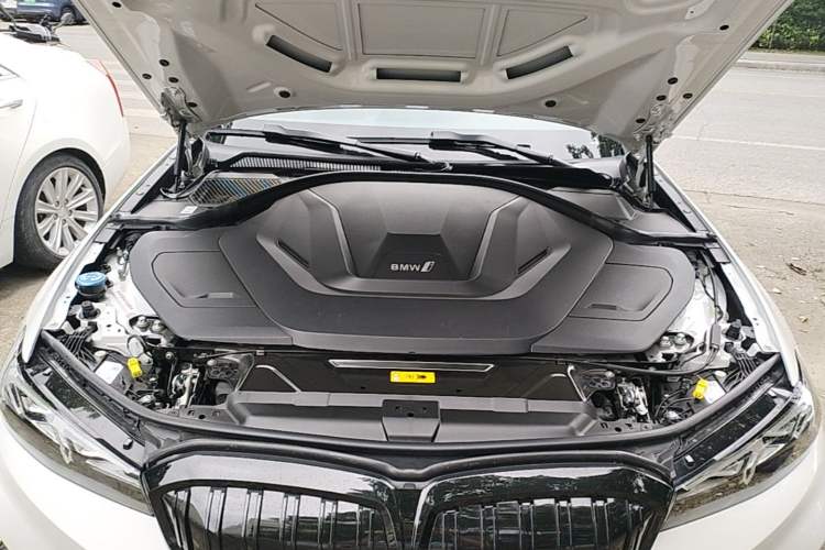 Used BMW i3 2022 eDrive 35 L Engine Bay