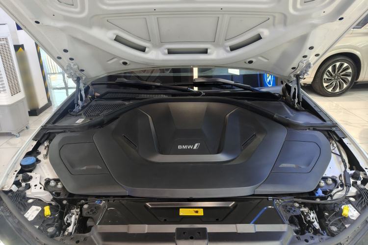 Used BMW i3 2022 eDrive 35 L Engine Bay