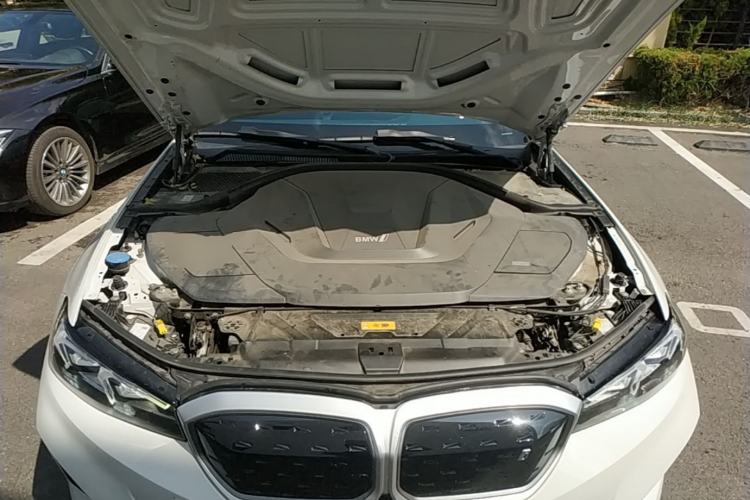 Used BMW i3 2022 eDrive 35 L Engine Bay