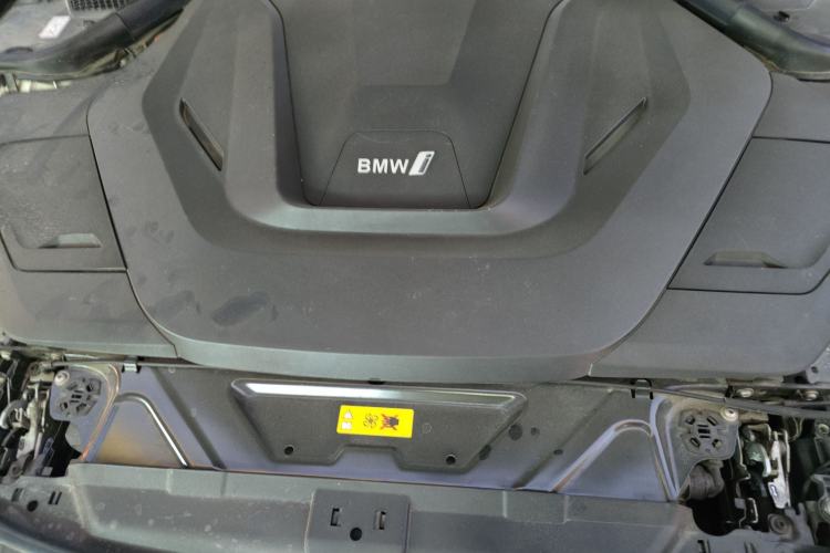 Used BMW i3 2022 eDrive 35 L Engine Bay