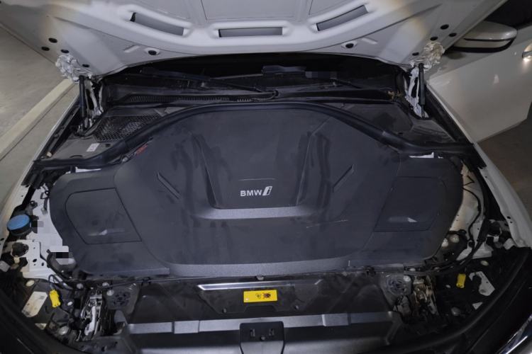 Used BMW i3 2022 eDrive 35 L Engine Bay