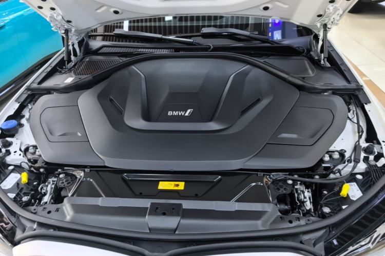 Used BMW i3 2022 eDrive 35 L Engine Bay