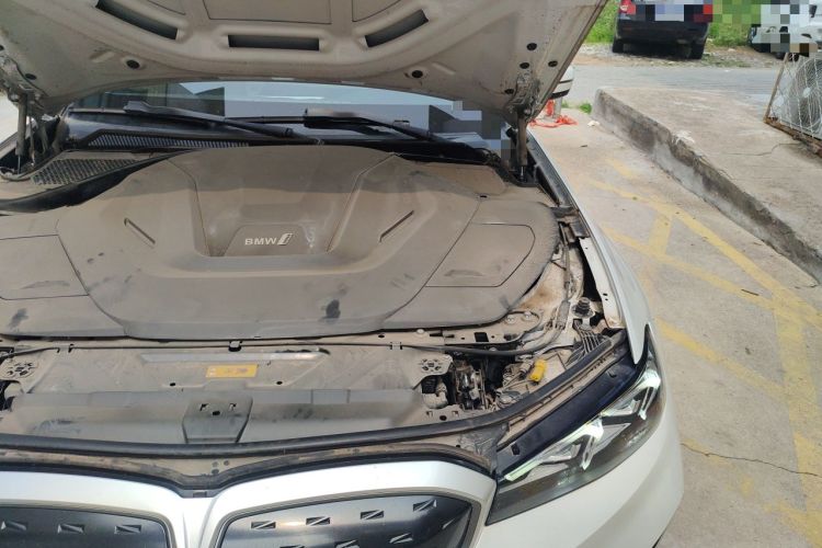 Used BMW i3 2022 eDrive 35 L Engine Bay Left