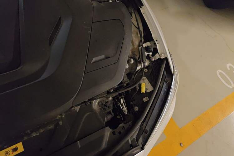 Used BMW i3 2022 eDrive 35 L Engine Bay Left