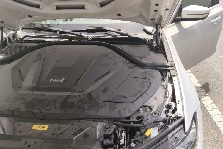 Used BMW i3 2022 eDrive 35 L Engine Bay Left