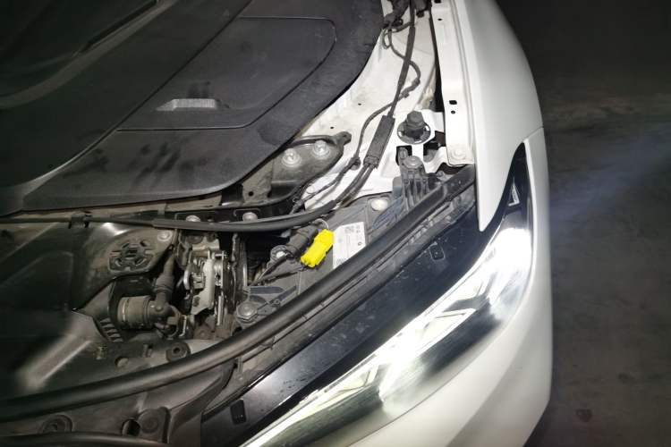 Used BMW i3 2022 eDrive 35 L Engine Bay Left