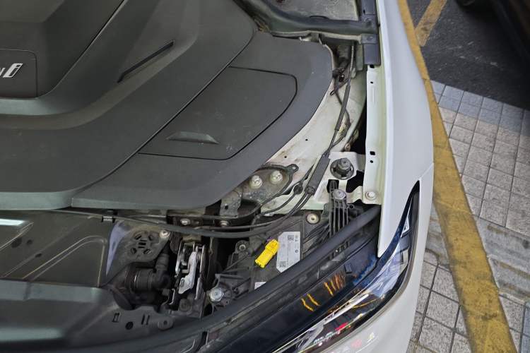 Used BMW i3 2022 eDrive 35 L Engine Bay Left