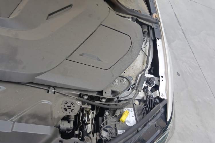 Used BMW i3 2022 eDrive 35 L Engine Bay Left