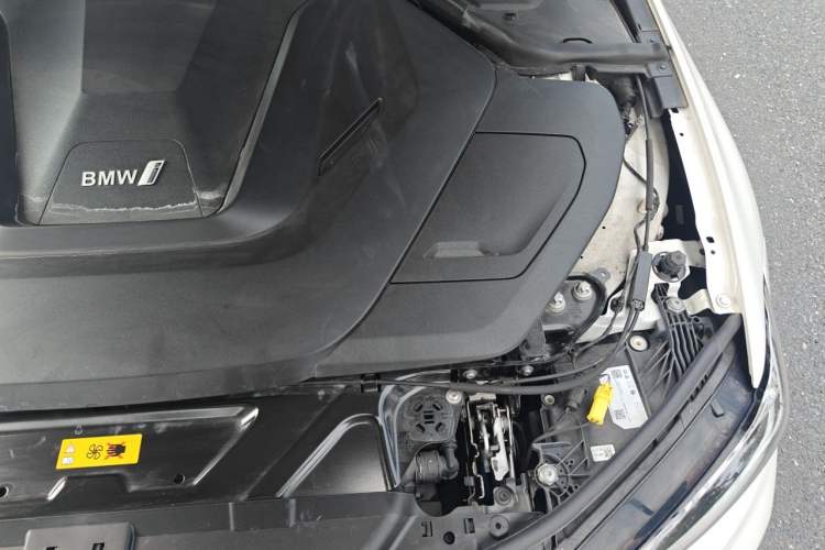 Used BMW i3 2022 eDrive 35 L Engine Bay Left