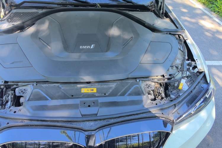 Used BMW i3 2022 eDrive 35 L Engine Bay Left