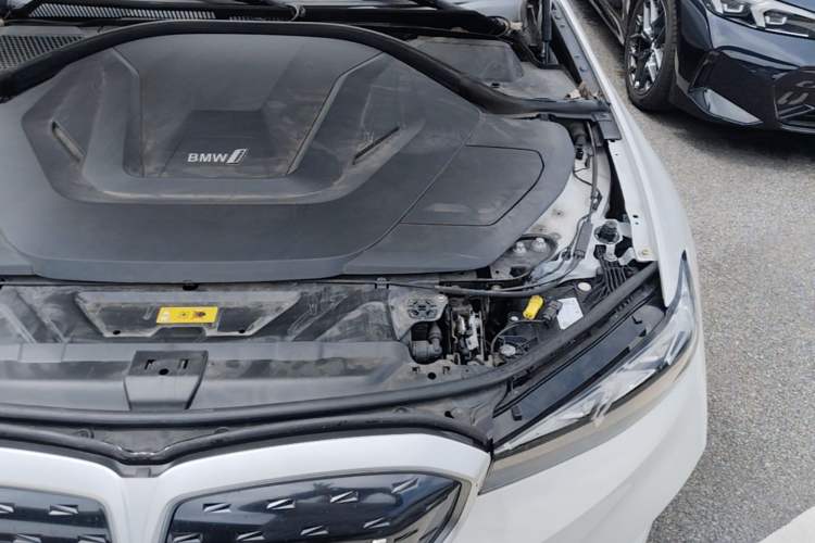 Used BMW i3 2022 eDrive 35 L Engine Bay Left