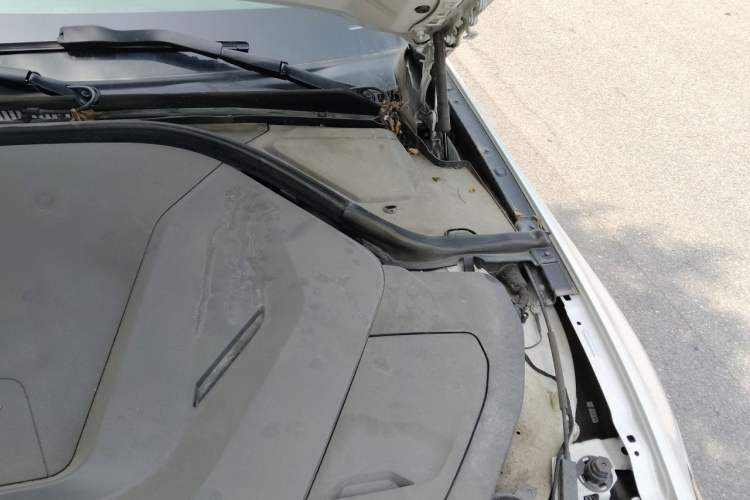 Used BMW i3 2022 eDrive 35 L Engine Bay Left