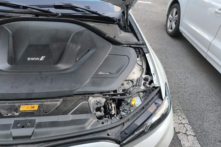 Used BMW i3 2022 eDrive 35 L Engine Bay Left