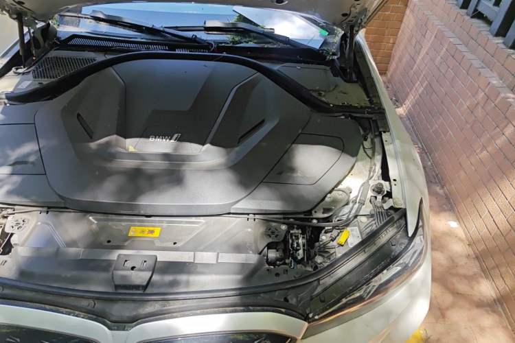 Used BMW i3 2022 eDrive 35 L Engine Bay Left