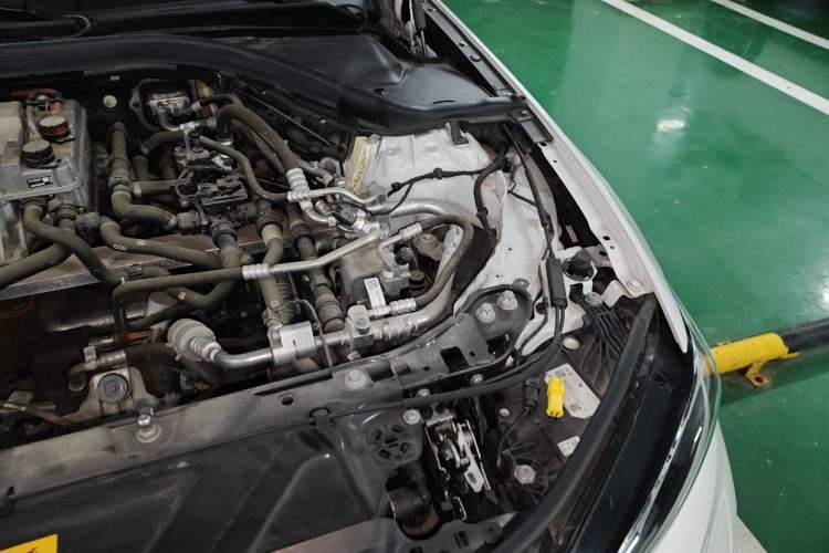 Used BMW i3 2022 eDrive 35 L Engine Bay Left