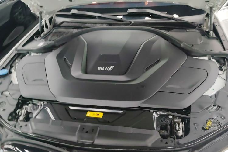 Used BMW i3 2022 eDrive 35 L Engine Bay