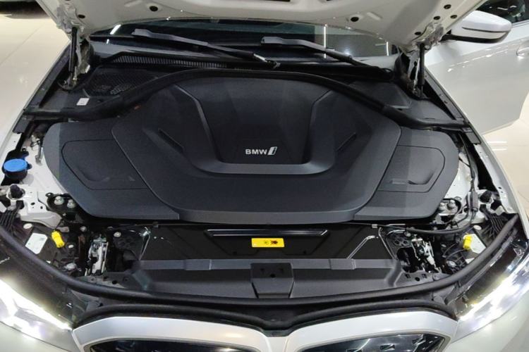 Used BMW i3 2022 eDrive 35 L Engine Bay