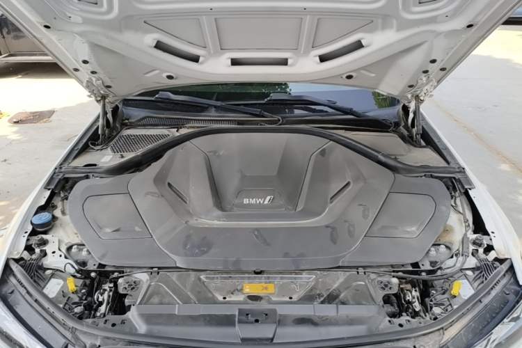 Used BMW i3 2022 eDrive 35 L Engine Bay